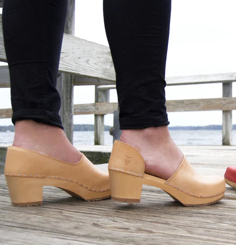 Clog Shoes for High Arches: How to Rock Clogs in Complete Comfort ...