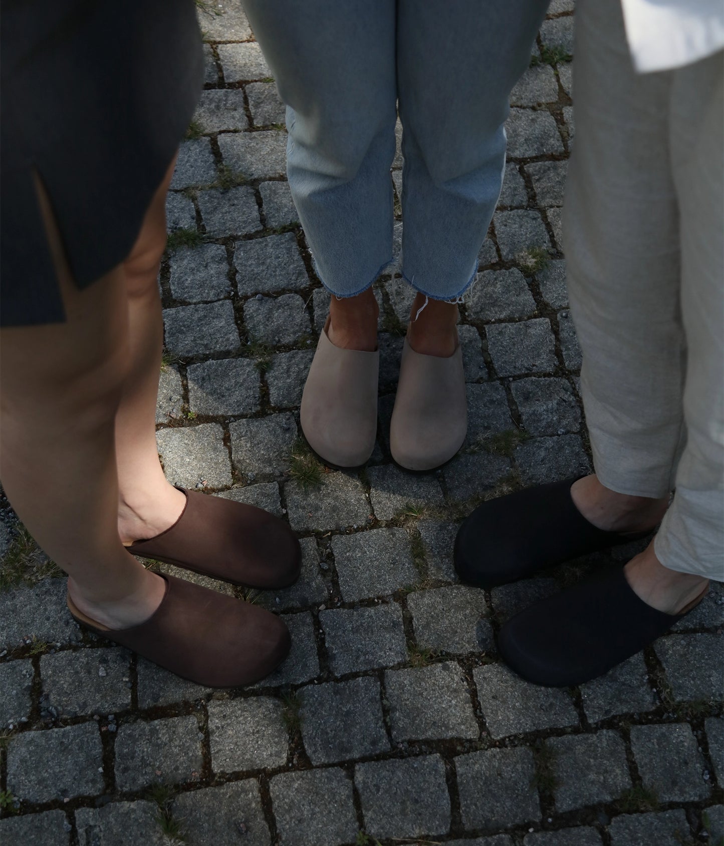 closed-toe cork sandal in walnut brown nubuck leather, suede footbed and brown EVA outersole