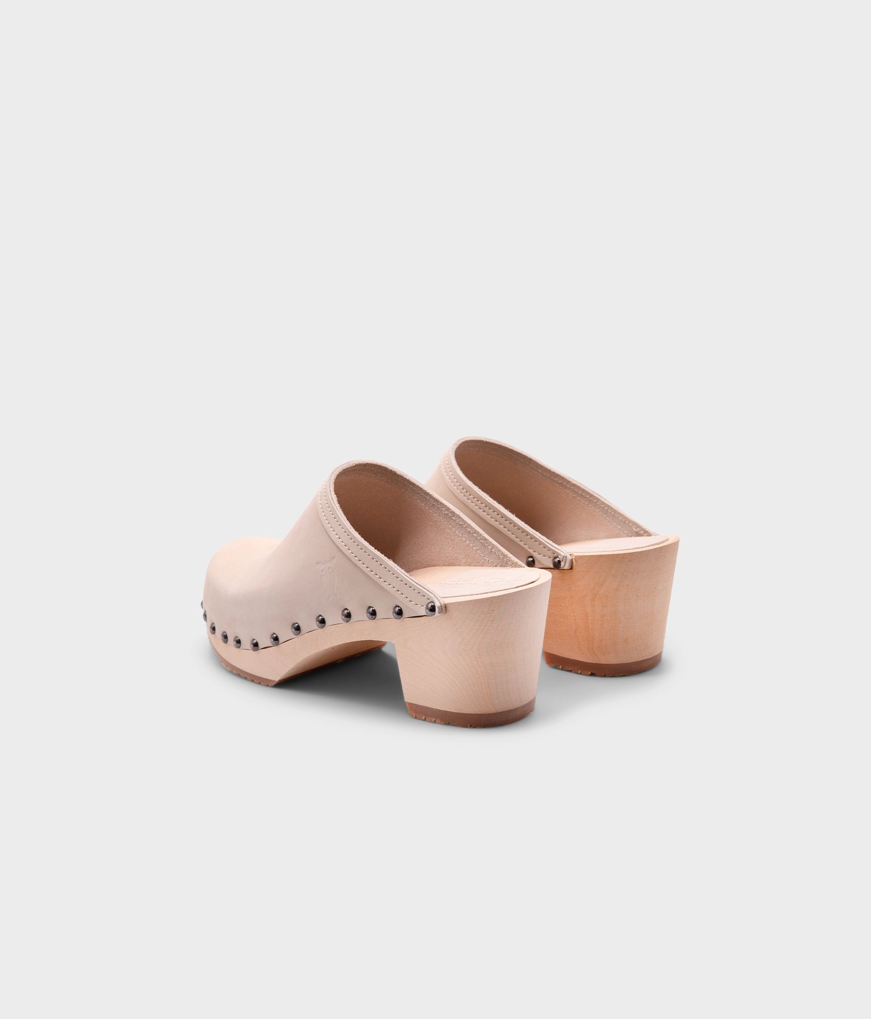 Rome studded clog mule in sand | Sandgrens