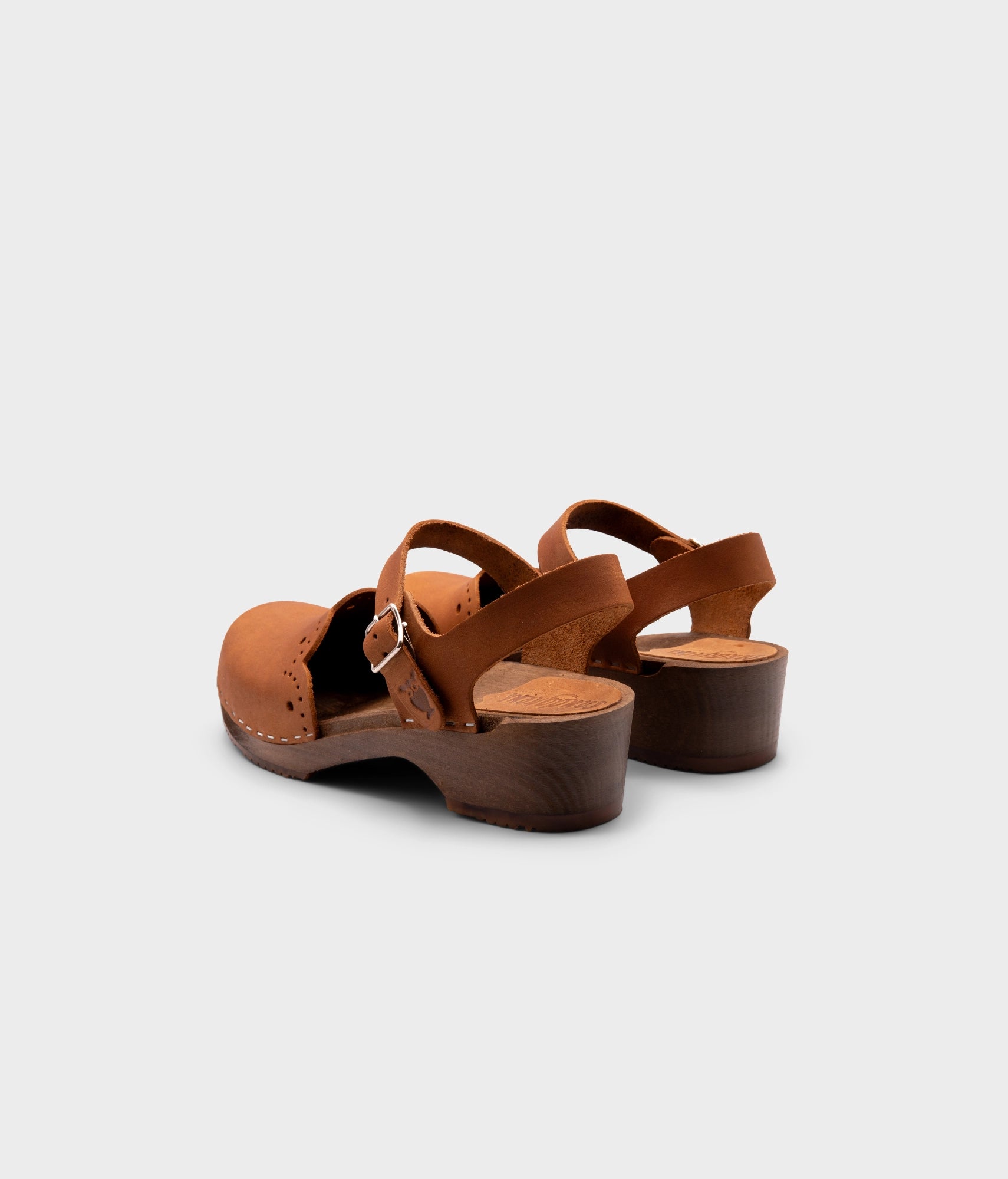 Milan clog sandals dexter tan Sandgrens