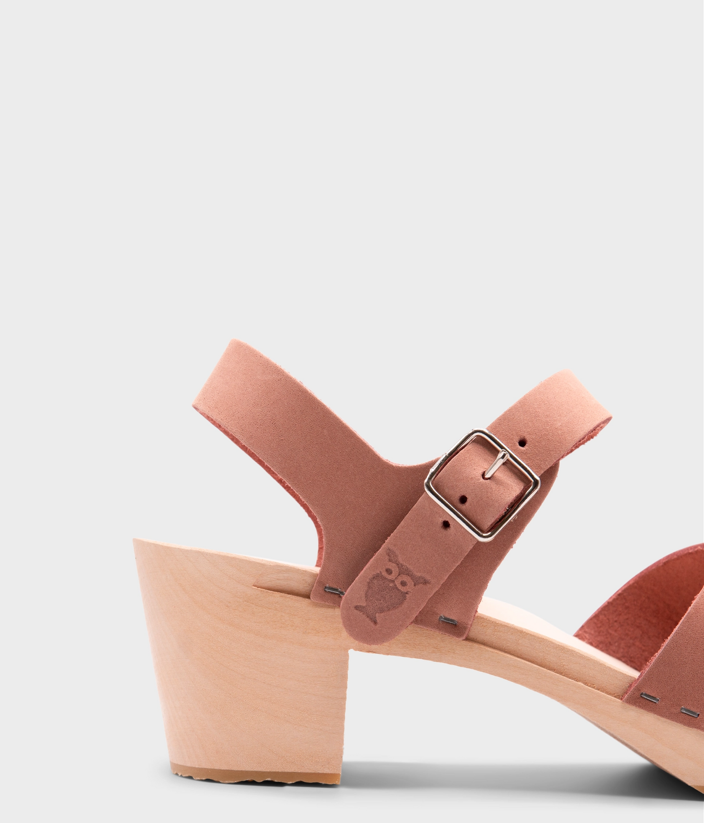 Monroe crossed clog sandal