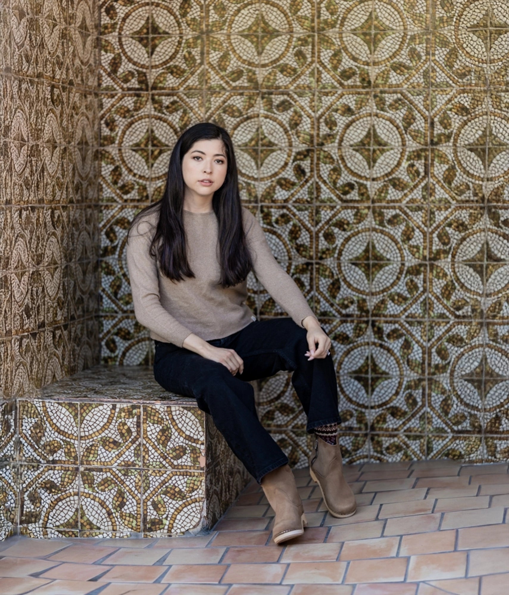 low-heeled clog boots in light brown, dextertan colored nubuck  leather stapled on a light wooden base