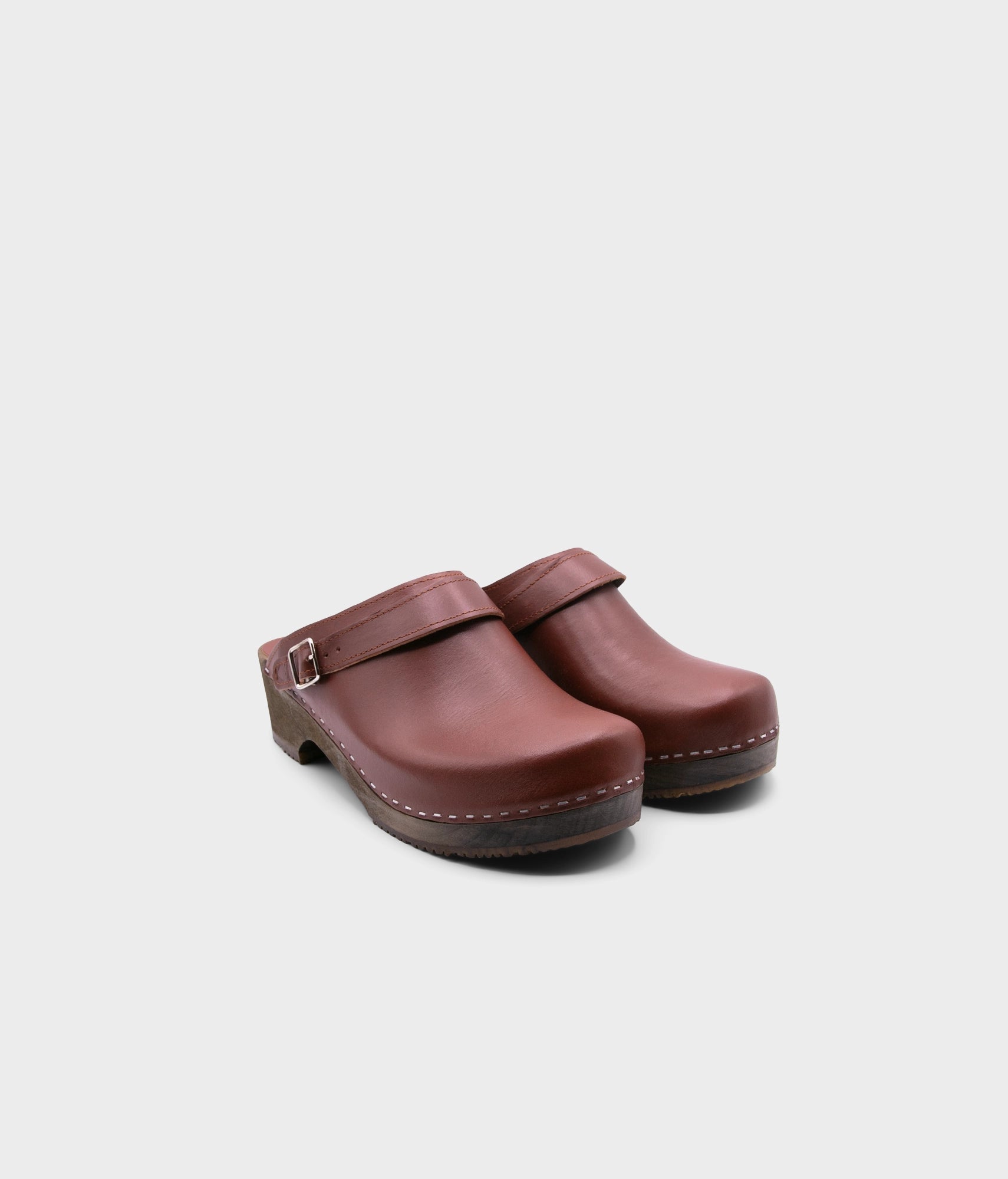 Men's Nybro backstrap clog in cognac vegetable tan leather | Sandgrens Men's Nybro backstrap clog in cognac vegetable tan leather | Sandgrens
