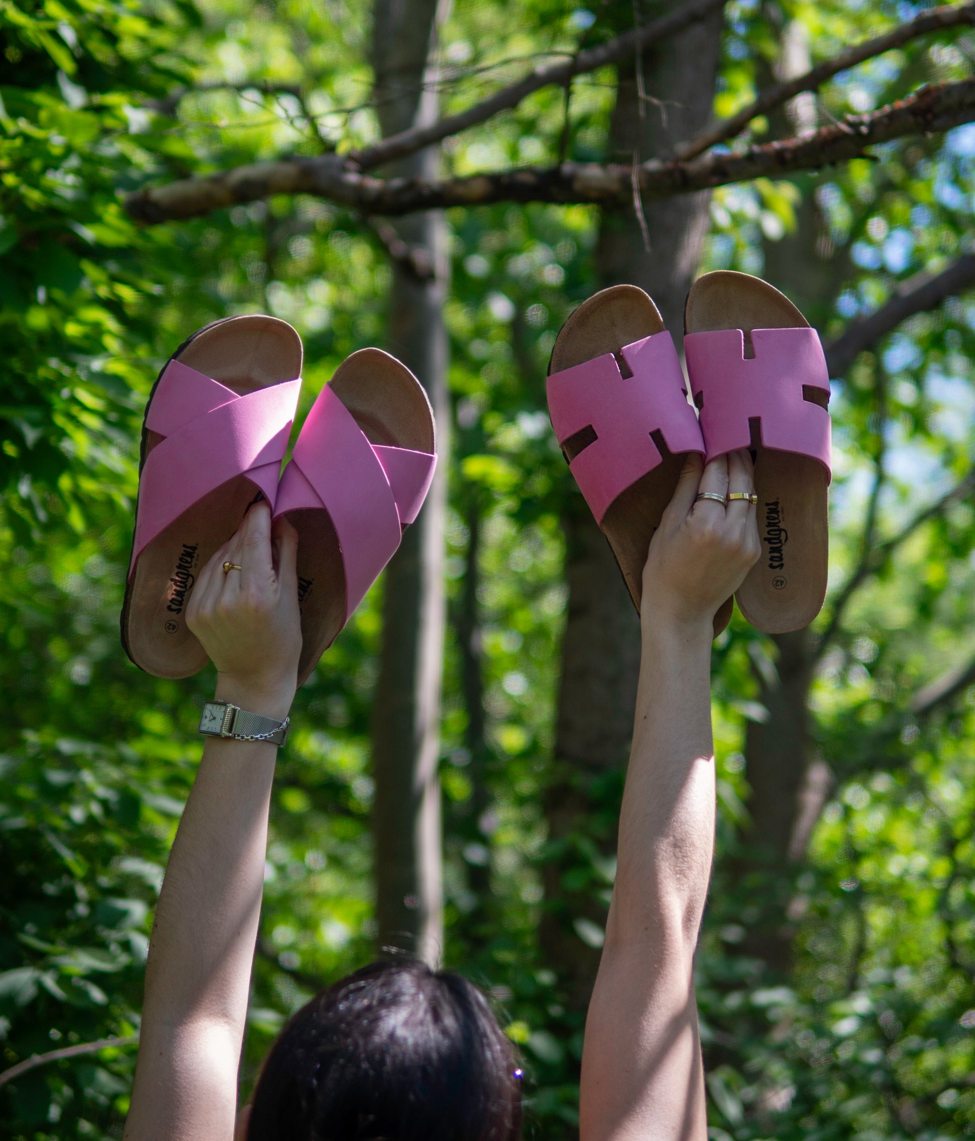cork sandal with an H-shaped cutout in Magenta pink nubuck leather, suede footbed and brown EVA outersole
