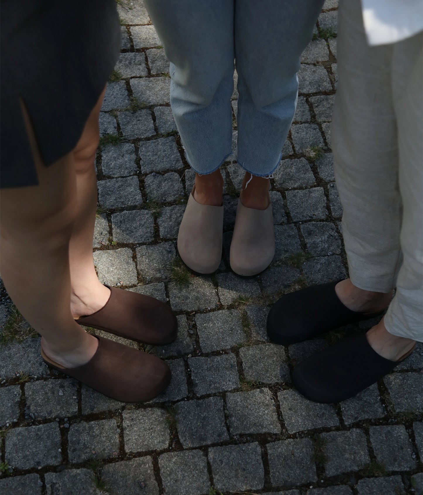 closed-toe cork sandal in black nubuck leather, suede footbed and black EVA outersole